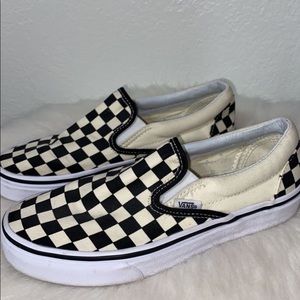Checkered vans!!